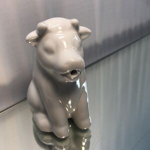 Ceramic cow creamer